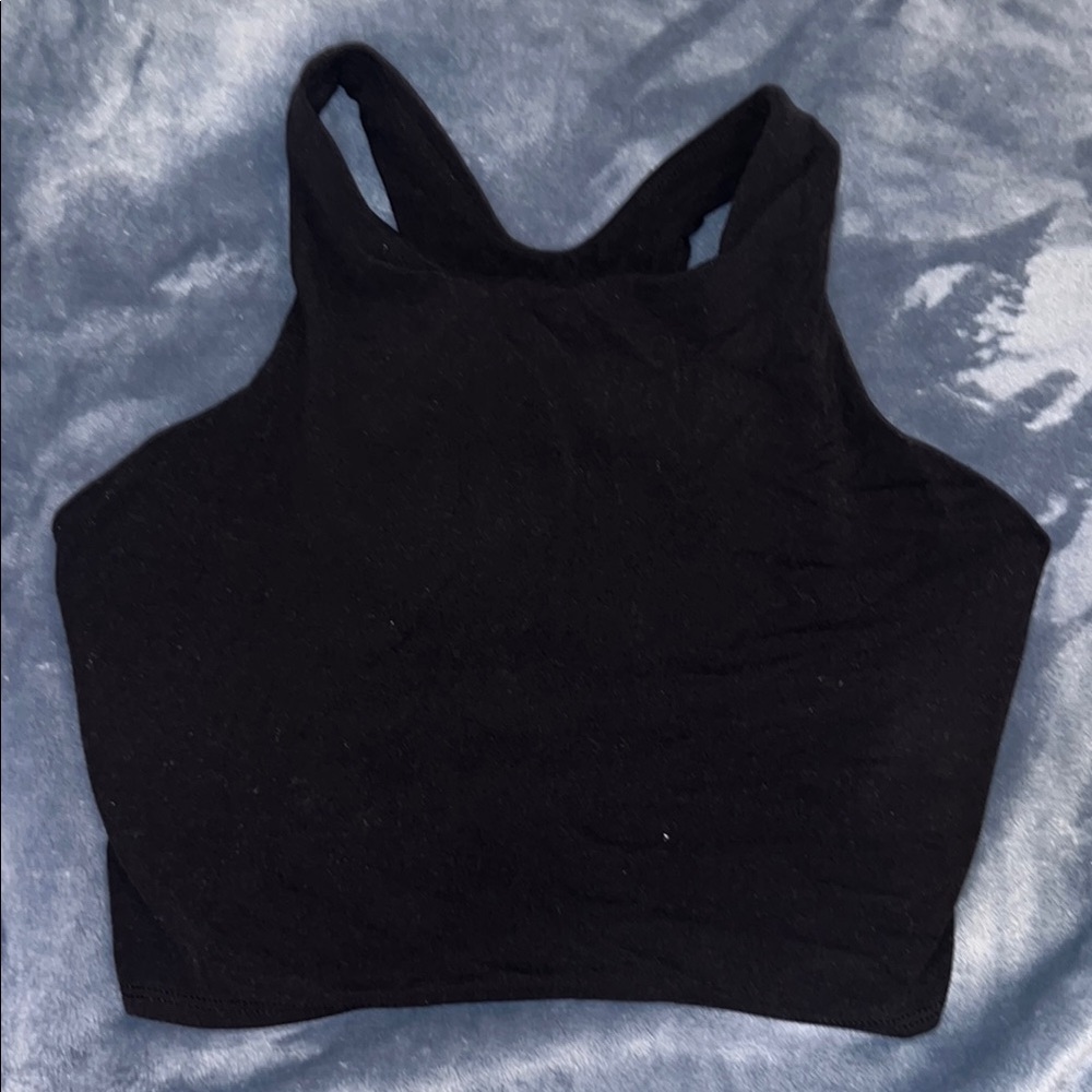 Black cropped sports bra
